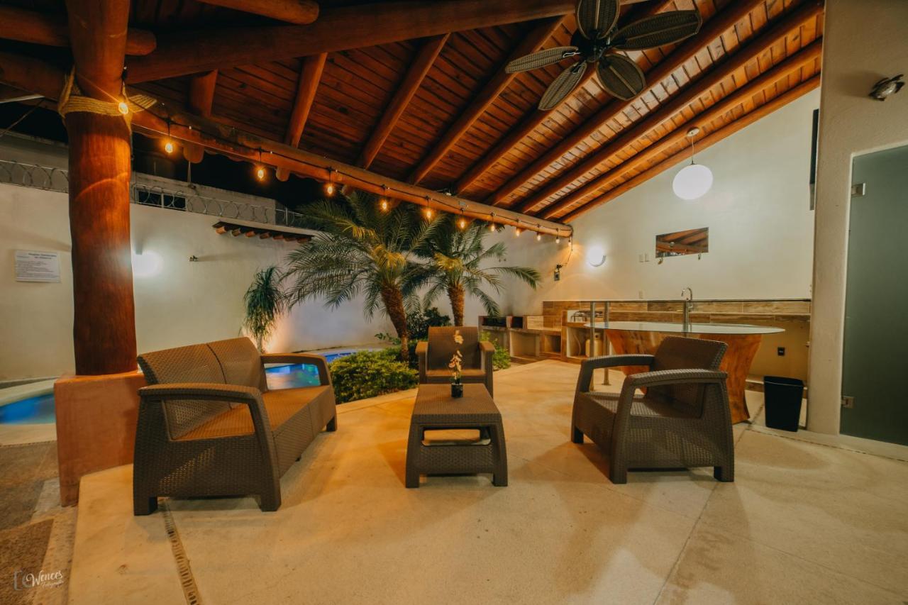 Primavera Suites Zihuatanejo Exterior photo